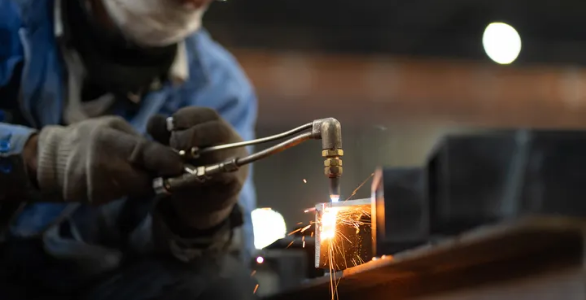 (株)トモフューチャー